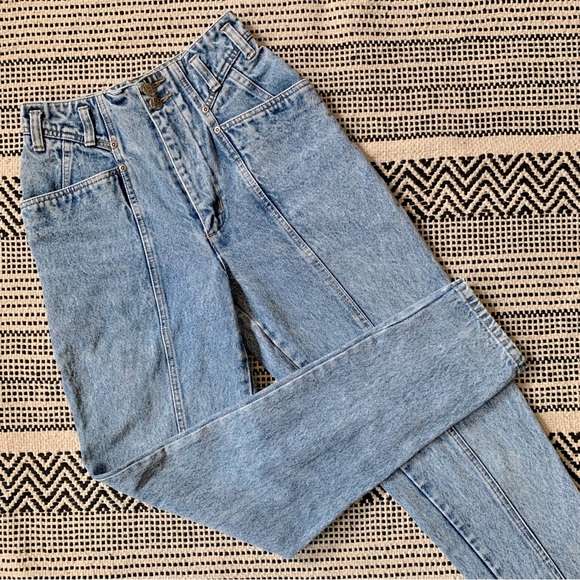 Vintage Nuovo High Waisted Tapered Jeans size 3 (waist 23.75") - Picture 1 of 8